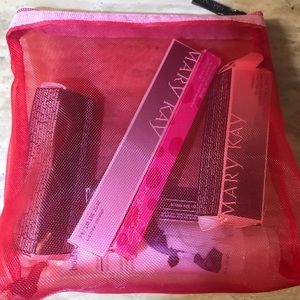 💄Mary Kay mesh red cosmetic bag nice size new zip
